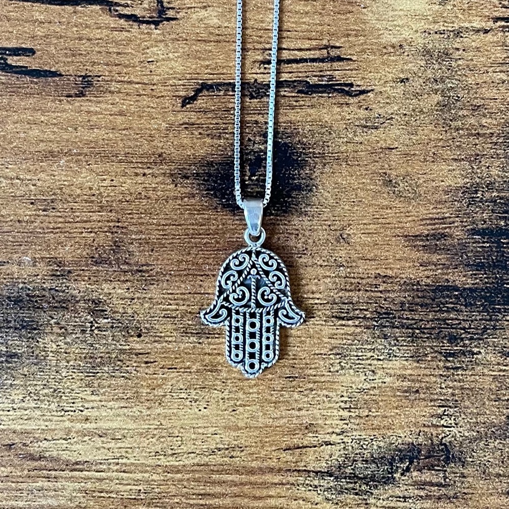 Sterling Silver Hamsa necklace